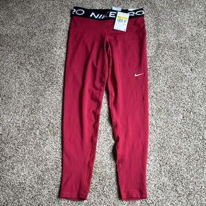 NWT Nike Pro Leggings - Size S